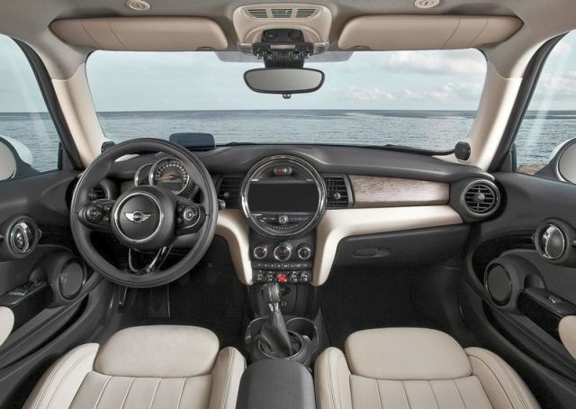 2015_MINI_COOPER_interior_pic-13