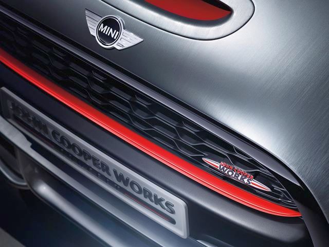 2015_MINI_JOHN_COOPER_WORKS_LOGO_pic-6