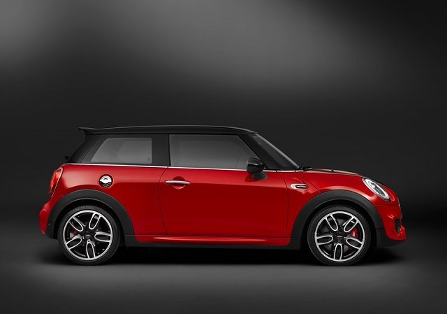 2015_MINI_JOHN_COOPER_WORKS_pic-1