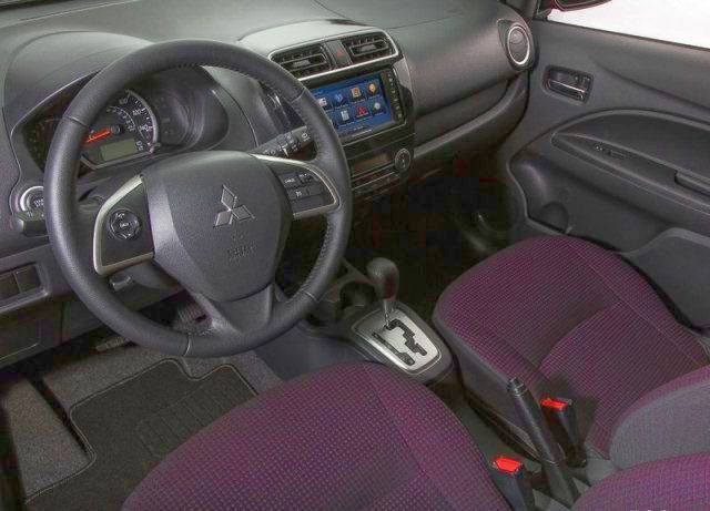 MITSUBISHI SPACE STAR - interior