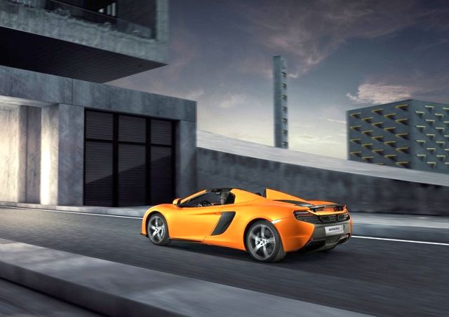 2015_McLAREN_650S_SPIDER_front_pic-3