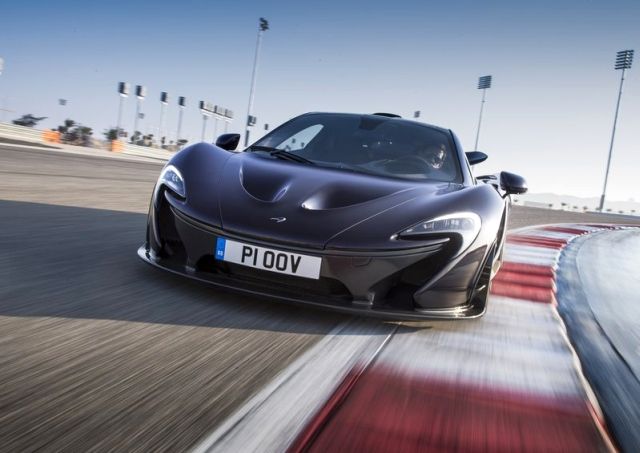 2015_McLAREN_P1_front_pic-7