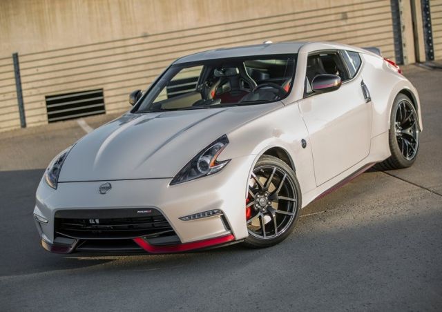 2015_NISSAN_370Z_NISMO_pic-3