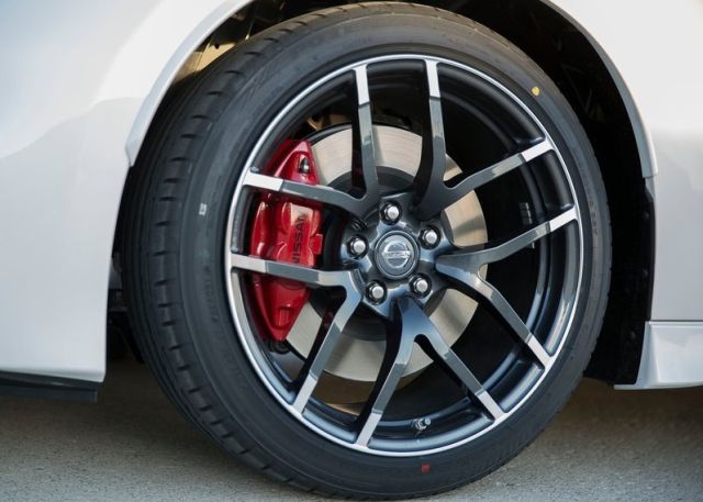 2015_NISSAN_370Z_NISMO_rim_pic-8