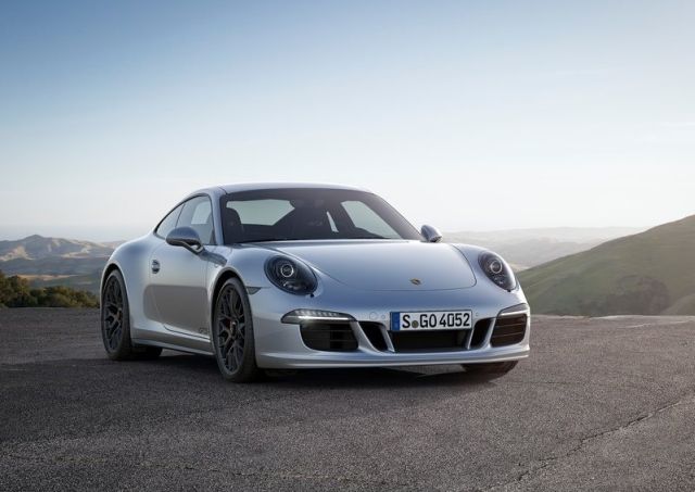 2015 PORSCHE 911 GTS