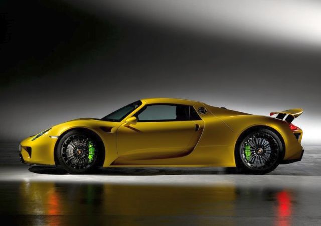 2015 New PORSCHE 918 SPYDER