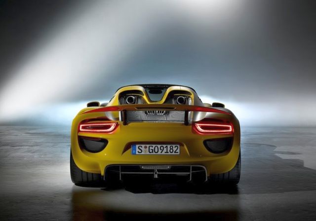 2015 New PORSCHE 918 SPYDER