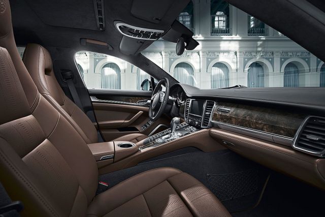 PORSCHE PANAMERA EXCLUSIVE