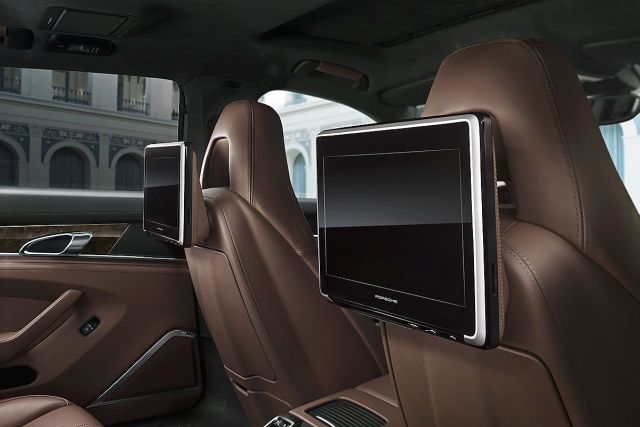2015_PORSCHE_PANAMERA_EXCLUSIVE_pic-5