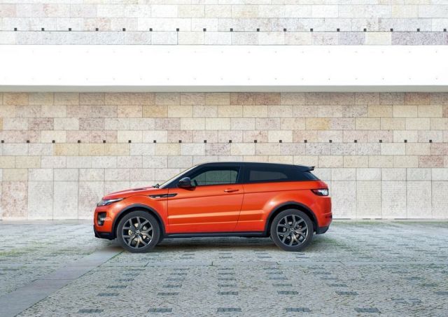 2015_RANGE_ROVER_EVOQUE_AUTOBIOGRAPHY_DYNAMIC_profile_pic-6