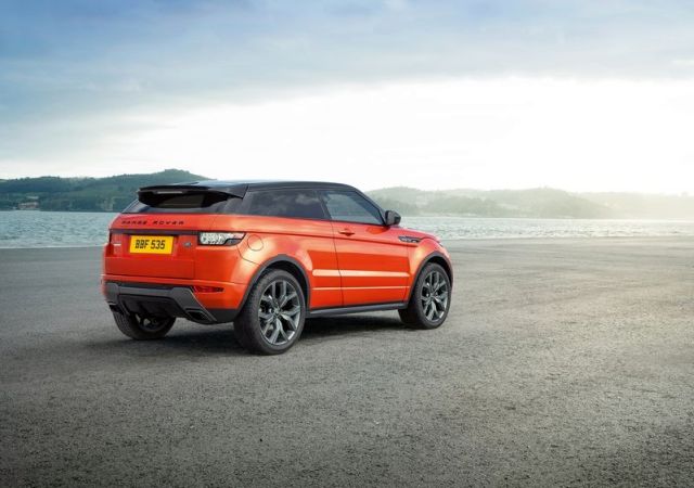 2015_RANGE_ROVER_EVOQUE_AUTOBIOGRAPHY_DYNAMIC_rear_pic-7