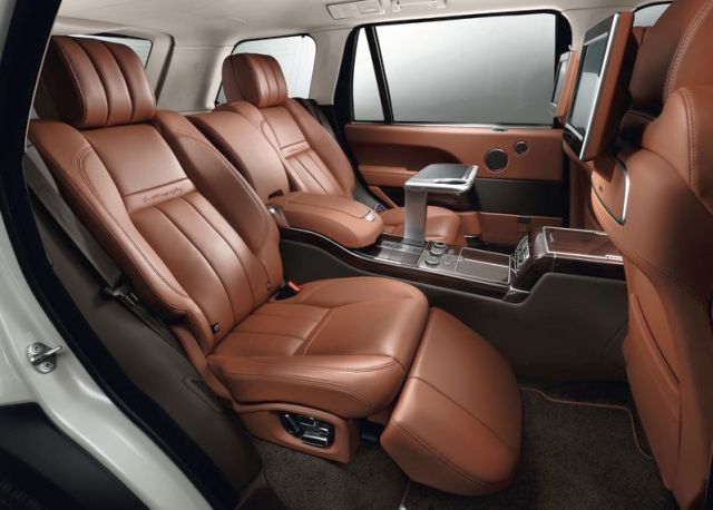 2015_RANGE_ROVER_LWB_interior_pic-10