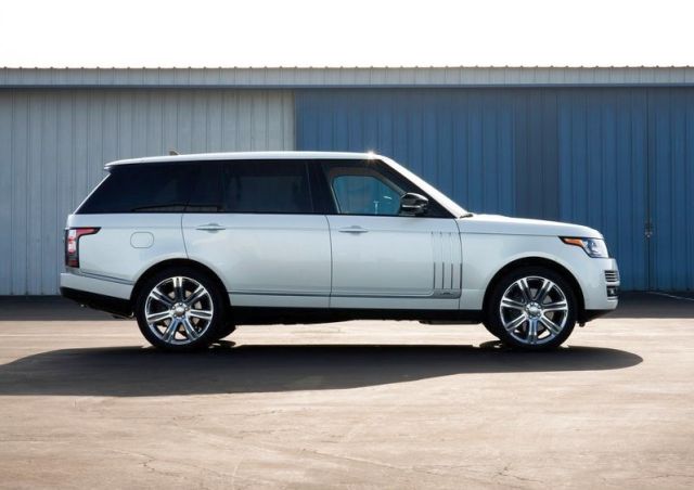 2015_RANGE_ROVER_LWB_profile_pic-6