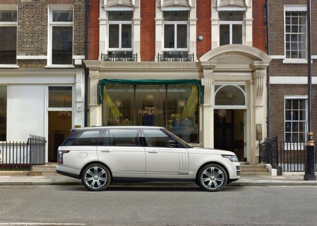 2015_RANGE_ROVER_LWB_profile_pic-7