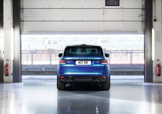 2015_RANGE_ROVER_SPORT_SVR_pic-10