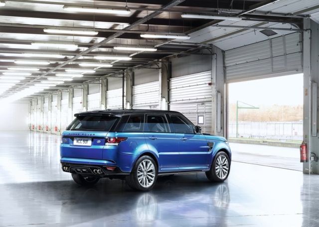 2015_RANGE_ROVER_SPORT_SVR_pic-7