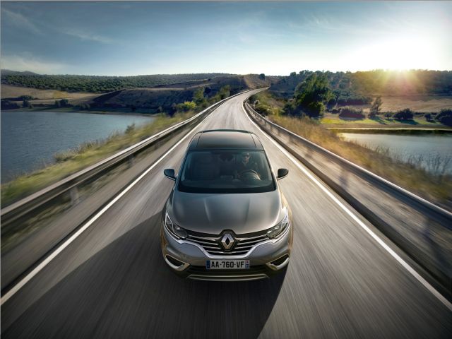 2015_RENAULT_ESPACE_pic-5