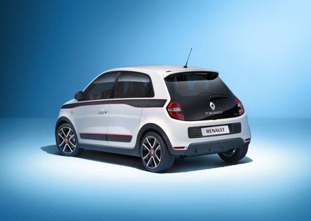 2015_RENAULT_TWINGO_rear_pic-3