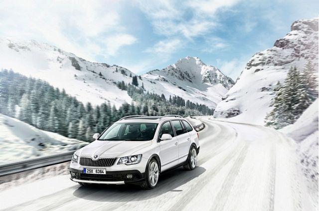 2015 SKODA SUPERB Combi OUTDOOR