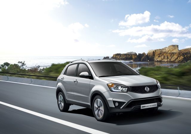 2015_SSANGYONG_KORANDO_front_pic-8