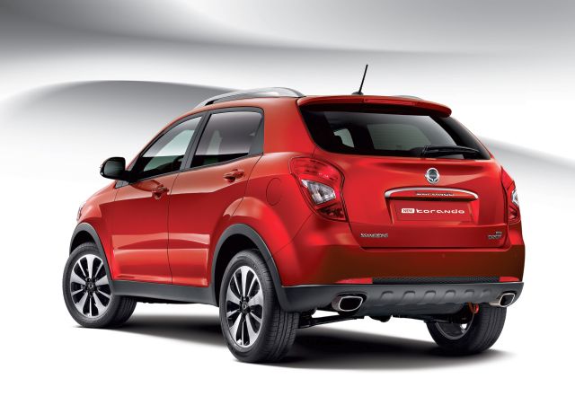 2015_SSANGYONG_KORANDO_rear_pic-5