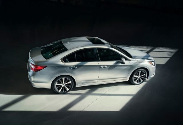 2015_SUBARU_LEGACY_pic-10
