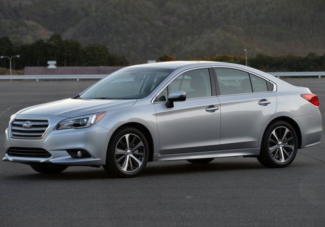 2015_SUBARU_LEGACY_pic-9