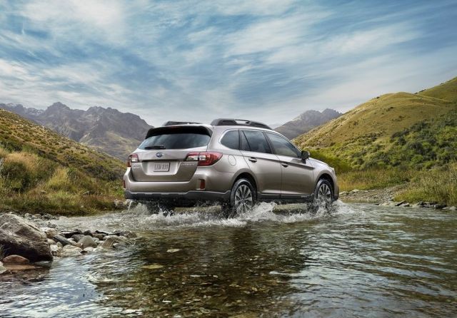 2015 new SUBARU OUTBACK suv