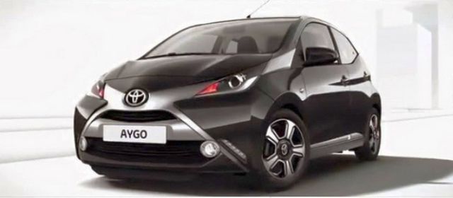 2015_TOYOTA_AYGO_front_pic-2
