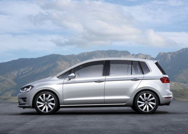 2015_VW_GOLF_SPORTSVAN_profile_pic-3