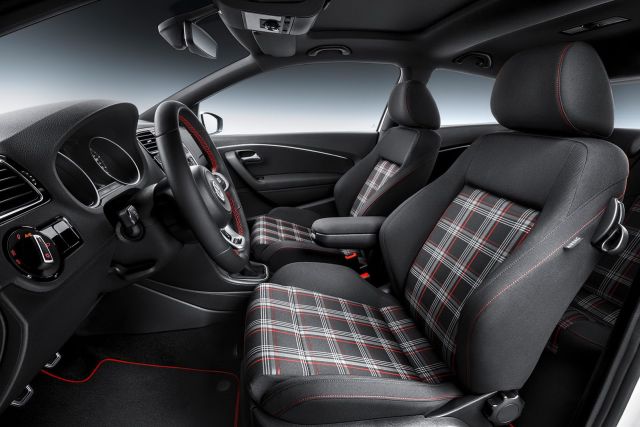 2015_VW_POLO_GTI_pic-10