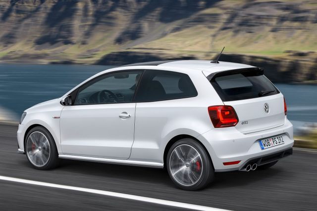 2015_VW_POLO_GTI_pic-4