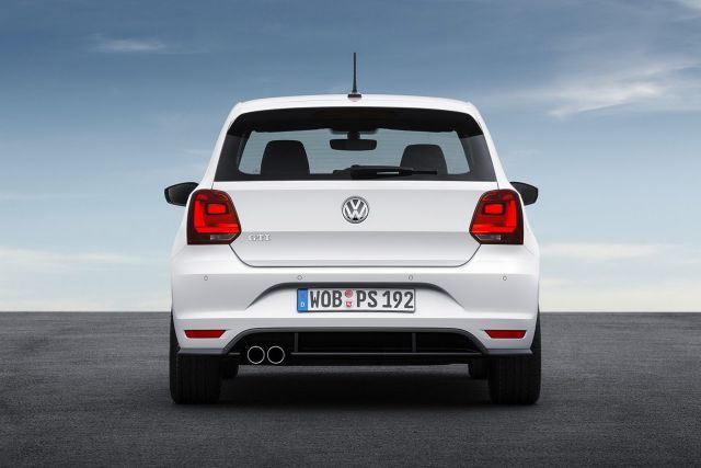 2015_VW_POLO_GTI_pic-7