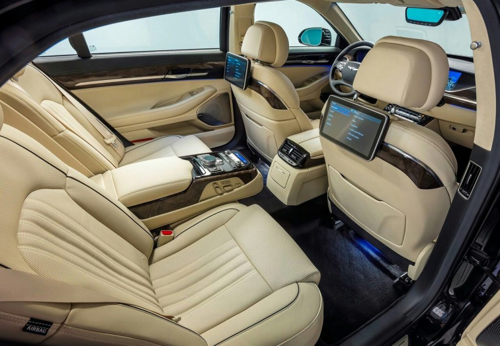 2016 HYUNDAI GENESIS G90