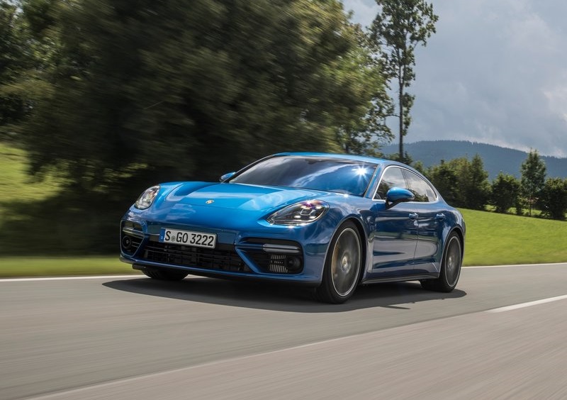 2017_porsche_panamera_pic-14