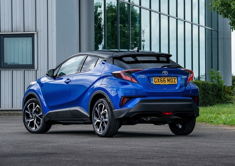 2017_toyota_c-hr_pic-2