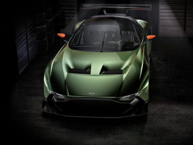 2016_ASTON_MARTIN_VULCAN_pic-4