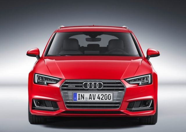 2016_AUDI_A4_AVANT_pic-4