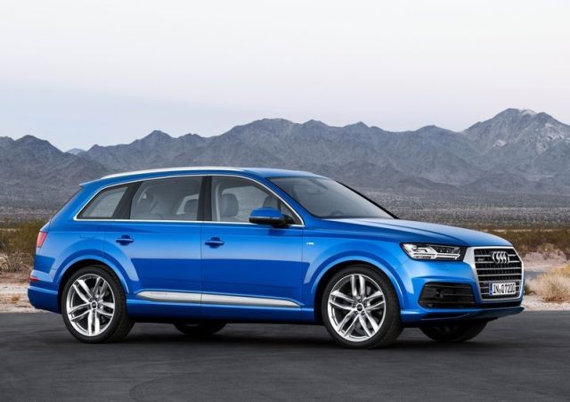 2016_AUDI_Q7_pic-4