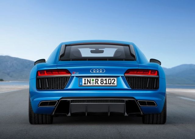 2016 AUDI R8 V10