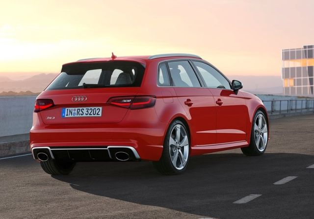 2016_AUDI_RS3_SPORTBACK_pic-8