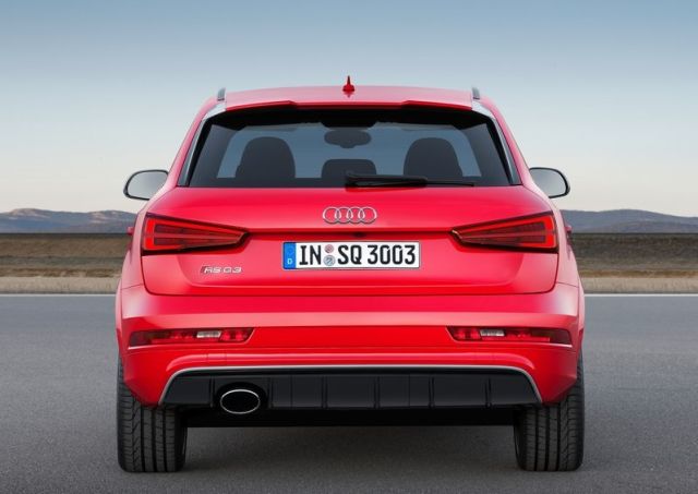 2016_AUDI_RS_Q3_pic-4