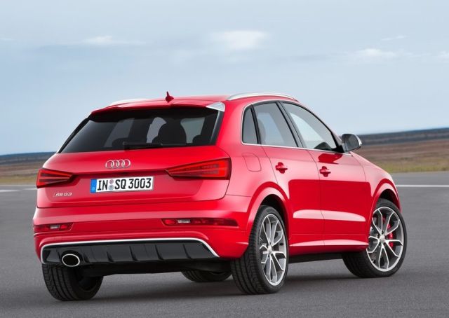 2016_AUDI_RS_Q3_pic-6