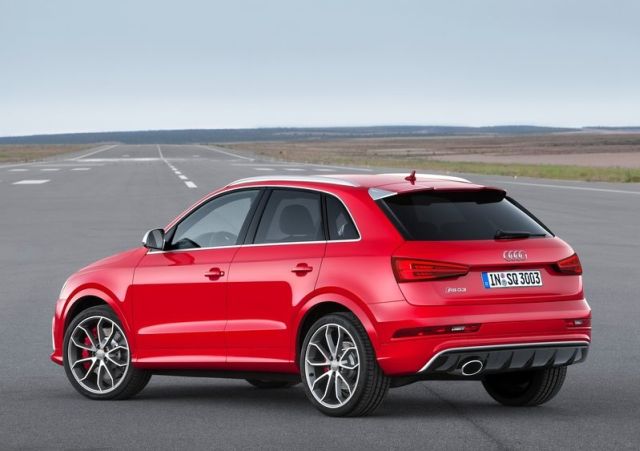 2015 AUDI RS Q3