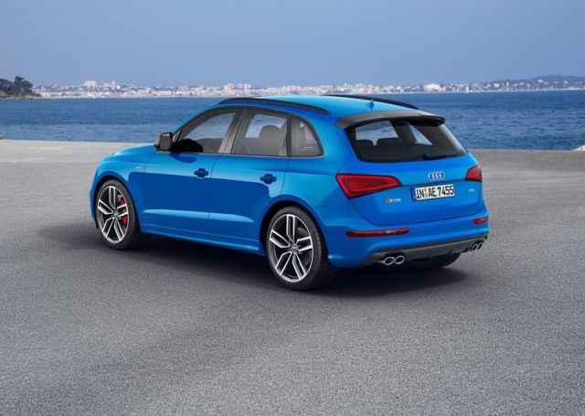 2016_AUDI_SQ5_TDI_PLUS_pic-2