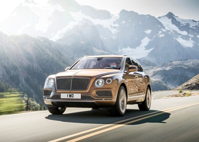 2016_BENTLEY_BENTAYGA_pic-4