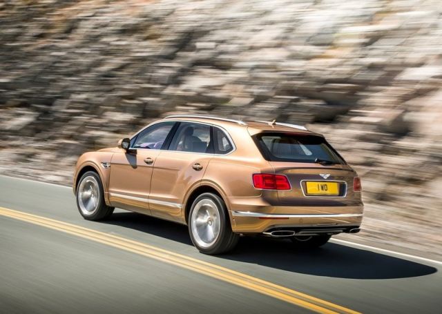 2016_BENTLEY_BENTAYGA_pic-6