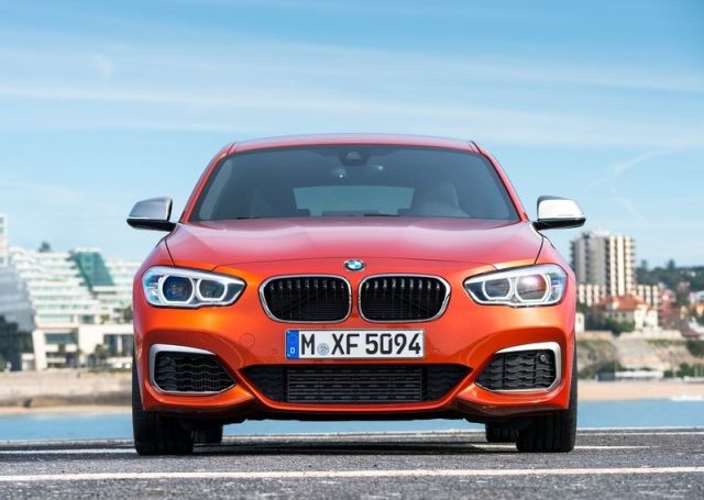 2016_BMW_M135i_pic-5