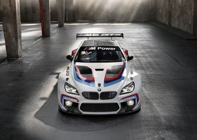 2016_BMW_M6_GT3_pic-4