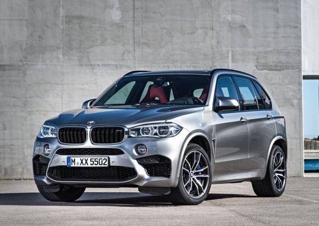 2016_BMW_X5_M_pic-5